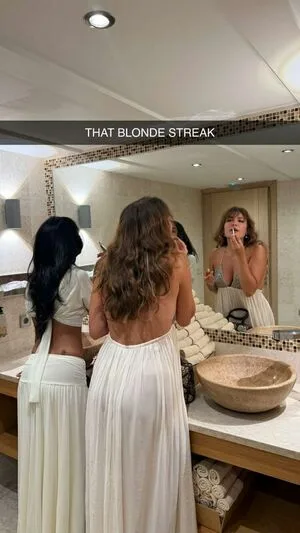 Ester Dobrik OnlyFans Leaked Free Thumbnail Picture - #5kmdA79r8f