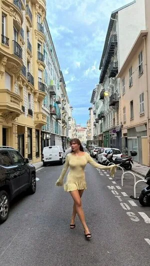 Ester Dobrik OnlyFans Leaked Free Thumbnail Picture - #7u31pSBAMv
