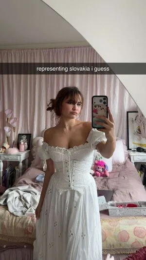 Ester Dobrik OnlyFans Leaked Free Thumbnail Picture - #Hf9fgBq480