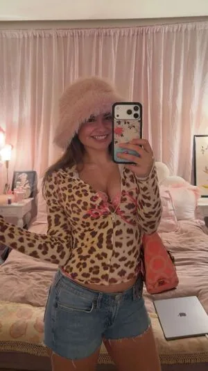 Ester Dobrik OnlyFans Leaked Free Thumbnail Picture - #YofeTSyLvG