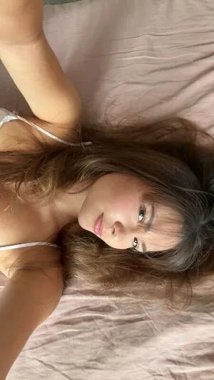 Ester Dobrik OnlyFans Leaked Free Thumbnail Picture - #aAmfgqpbmo