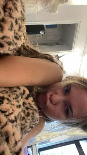 Ester Dobrik OnlyFans Leaked Free Thumbnail Picture - #phSwzXeRvI