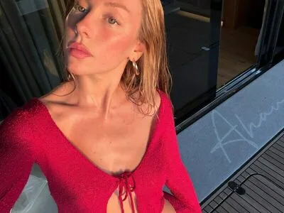 Ester Exposito OnlyFans Leaked Free Thumbnail Picture - #KklOBl5SjQ