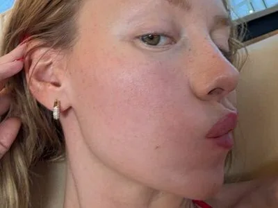 Ester Exposito OnlyFans Leaked Free Thumbnail Picture - #RYgmHBJ2sl