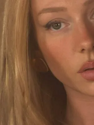 Ester Exposito OnlyFans Leaked Free Thumbnail Picture - #UIFWy4GzW7