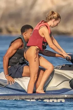 Ester Exposito OnlyFans Leaked Free Thumbnail Picture - #ZztSE16M0I