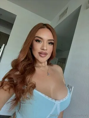 Estrelluxy OnlyFans Leaked Free Thumbnail Picture - #ajPtpLyxn7