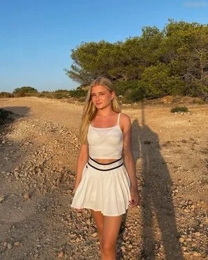 Eva Schmidthals Thumbnail Picture