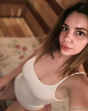 Evaaroseex Thumbnail Picture