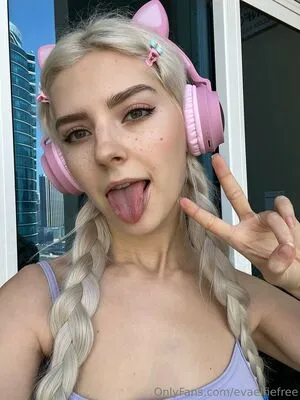 Evaelfiefree OnlyFans Leaked Free Thumbnail Picture - #3vxC0LUvZ0
