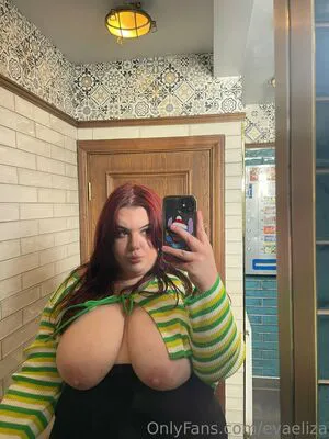 Evaeliza Thumbnail Picture