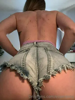 Evamenta OnlyFans Leaked Free Thumbnail Picture - #4W4etownkB