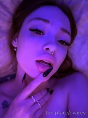 Evarmore OnlyFans Leaked Free Thumbnail Picture - #fItaGrF1Iy