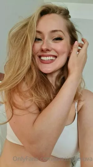 Evasindlerova OnlyFans Leaked Free Thumbnail Picture - #7WrItLW9DF
