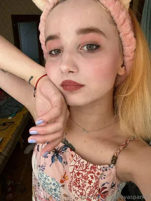 Evasparkle Thumbnail Picture