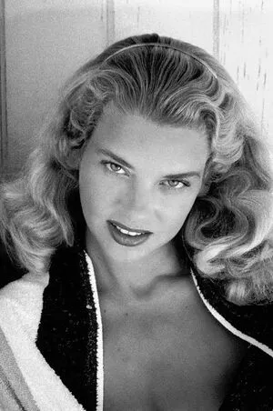 Eve Meyer Thumbnail Picture
