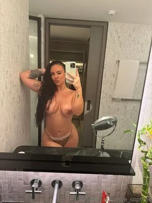 Eve Sophie Thumbnail Picture