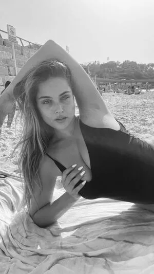 Evelin Aizenberg Thumbnail Picture