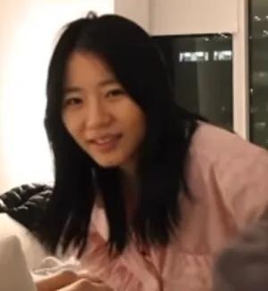 Evelyn Ha Profile Thumbnail