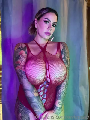 Evierose Thumbnail Picture