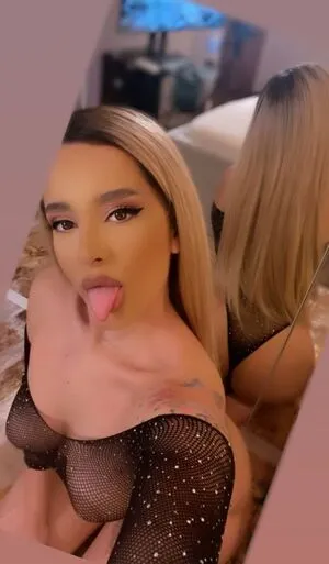 Evierosie Thumbnail Picture