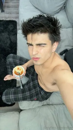 Evillxe OnlyFans Leaked Free Thumbnail Picture - #dOK5jzAofQ