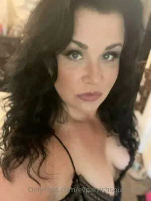Evparrish OnlyFans Leaked Free Thumbnail Picture - #yRusIMAAGF