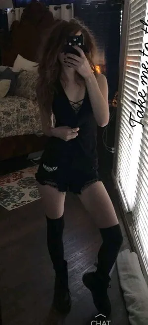 Evvvawish Thumbnail Picture