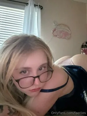 Faeriies OnlyFans Leaked Free Thumbnail Picture - #wWxTakukm0