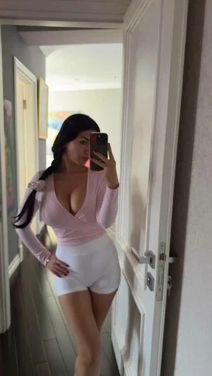 Fainazuckerman OnlyFans Leaked Free Thumbnail Picture - #vIap5AMx8g