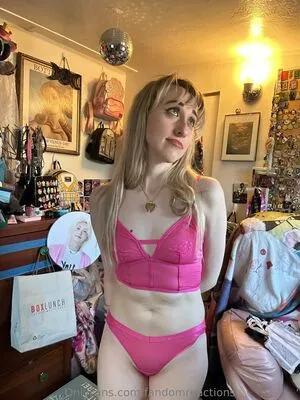 FandomReactions OnlyFans Leaked Free Thumbnail Picture - #nREqwhoz8s