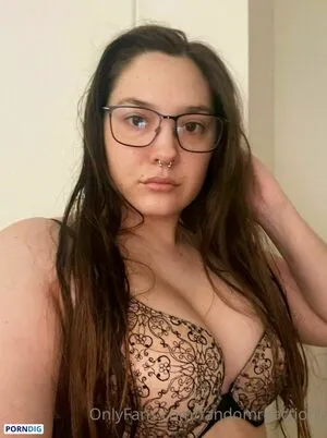 FandomReactions OnlyFans Leaked Free Thumbnail Picture - #swaIJga5be