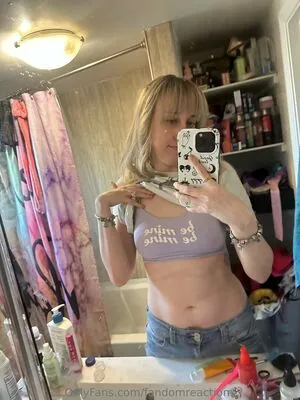 FandomReactions OnlyFans Leaked Free Thumbnail Picture - #zPJZsvXfqI