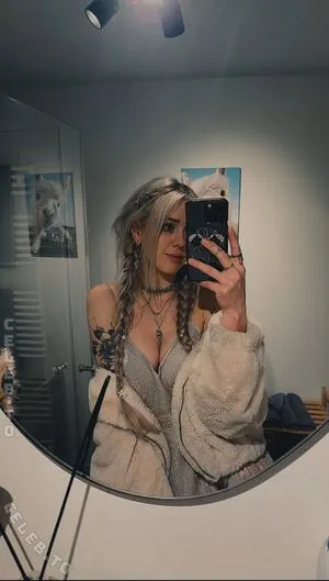 Farbenfuchs OnlyFans Leaked Free Thumbnail Picture - #vNign49DxQ