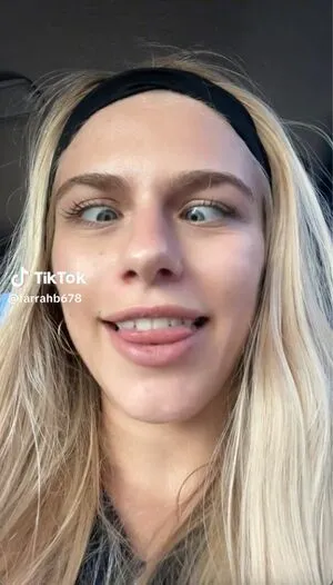 Farrah Bellinger Thumbnail Picture