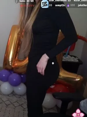 Fasffy OnlyFans Leaked Free Thumbnail Picture - #2kaO3jHZH8
