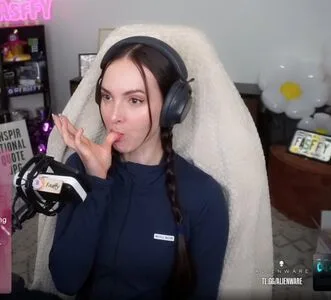 Fasffy OnlyFans Leaked Free Thumbnail Picture - #4Sso3zoCED