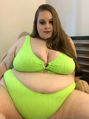 Fatstonerchick Free Thumbnail Picture