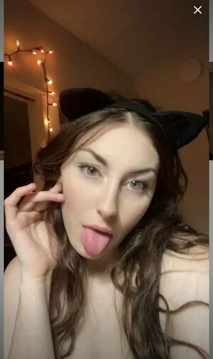 Feefee7 Thumbnail Picture