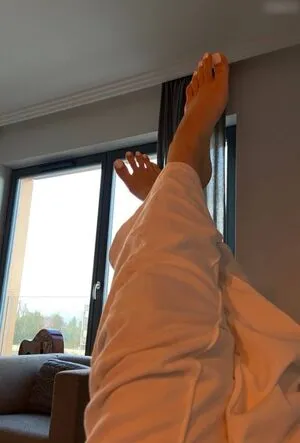 Feetqueenkaty Thumbnail Picture