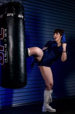 Feisty Vee OnlyFans Leaked Free Thumbnail Picture - #CSbtLFcMV2