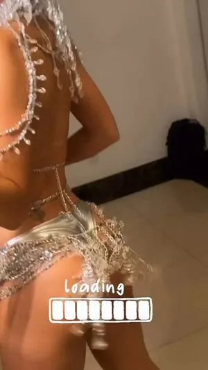 Fernanda Lacerda Thumbnail Picture