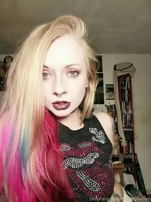 Fetish Vixen Thumbnail Picture