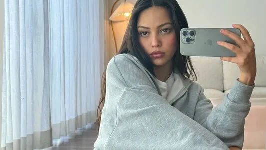 Fiona Barron Thumbnail Picture