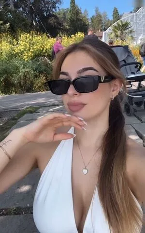 Fiona Kj Thumbnail Picture
