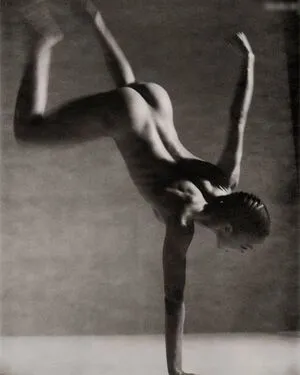 Fka Twigs Thumbnail Picture