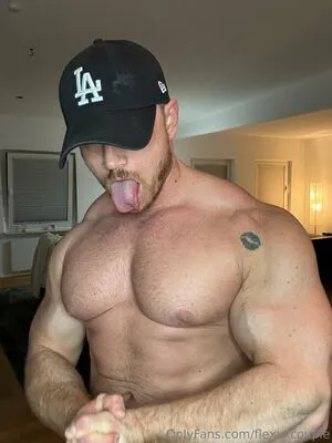 Flexxxcouple OnlyFans Leaked Free Thumbnail Picture - #nakNEveeST