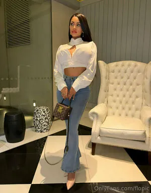 Flopic OnlyFans Leaked Free Thumbnail Picture - #2m8LpkMt0U