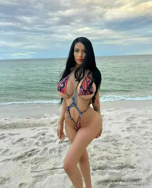 Flopic OnlyFans Leaked Free Thumbnail Picture - #7lKaZmY1kJ