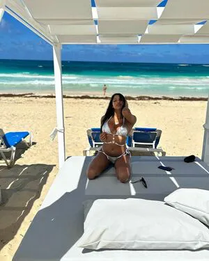 Floppy Abril OnlyFans Leaked Free Thumbnail Picture - #rACM4oLNik